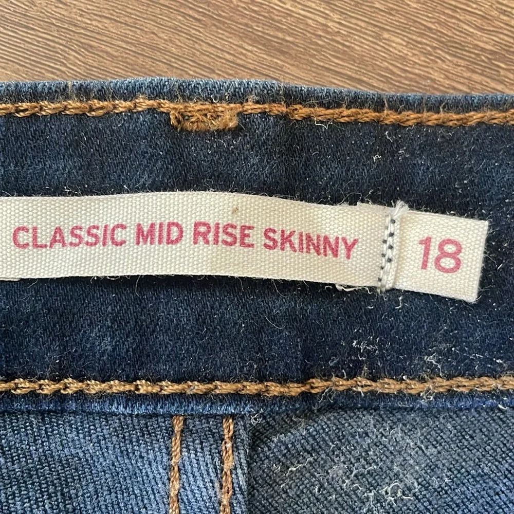 Levi’s Classic Mid Rise Skinny Jean Denim Women' Size 18